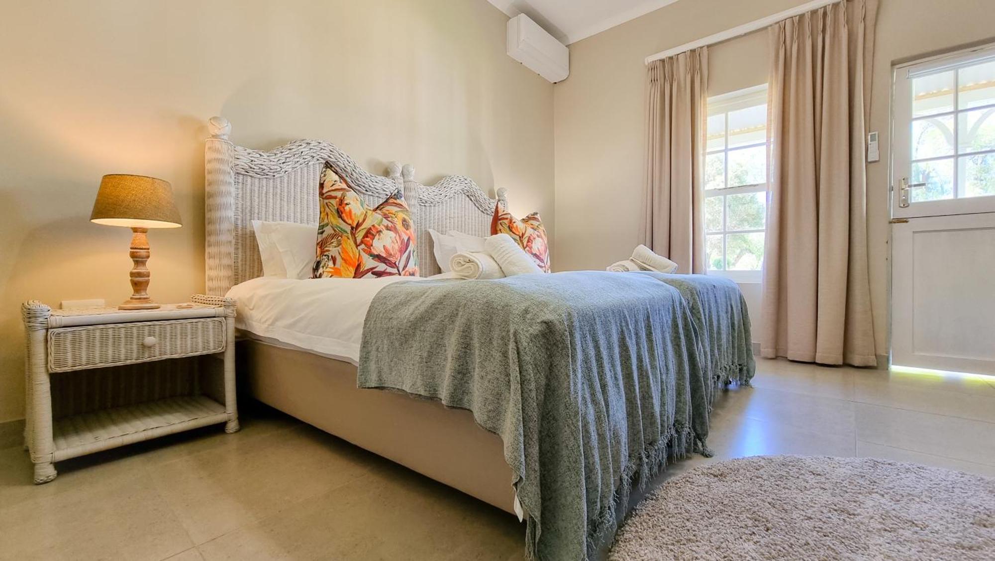 Berluda Farmhouse And Cottages Oudtshoorn Buitenkant foto